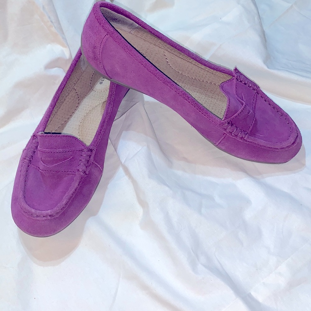 Lands’ End, Berry Pink Suede, Driving Loafer.  Size 9B